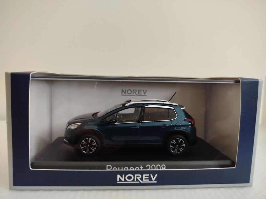 Miniatura Peugeot 2008 Nova 1/43