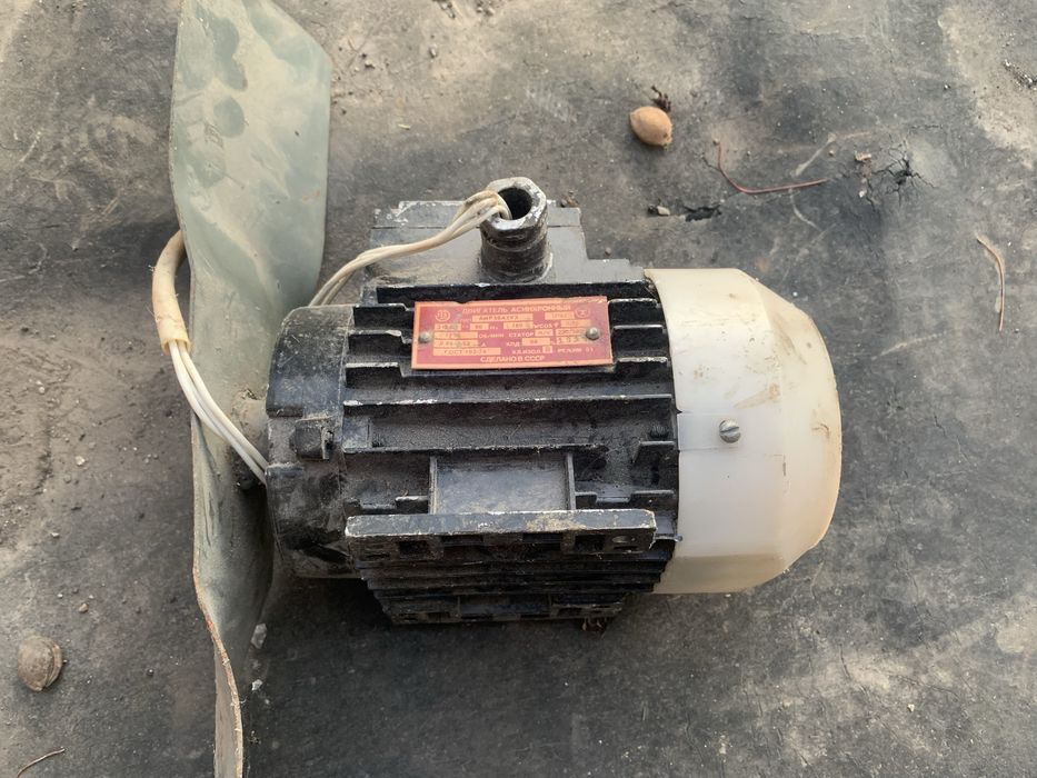 Электродвигатели (електродвигуни)