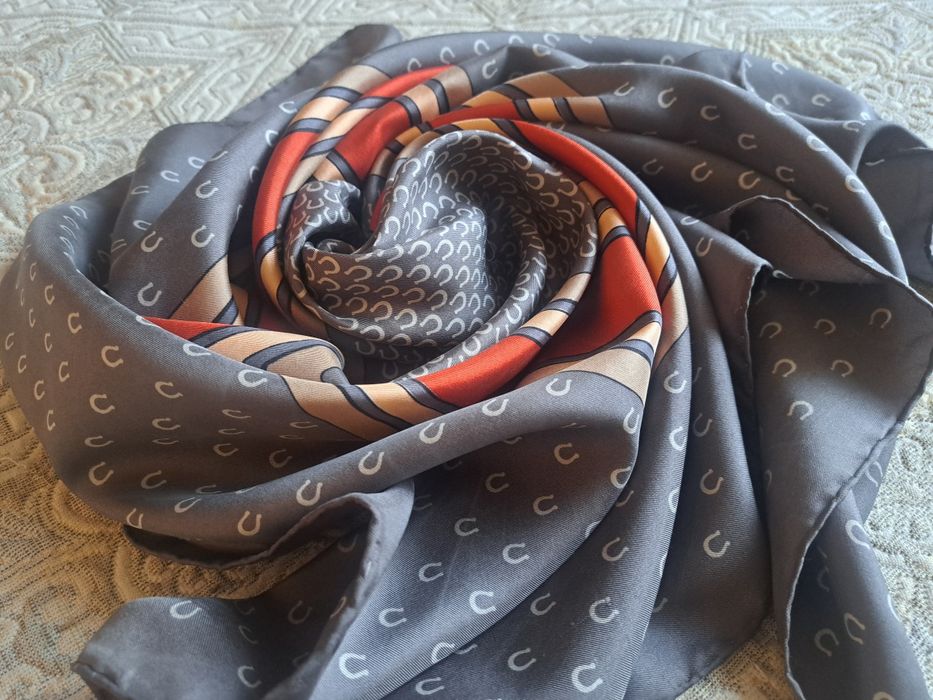 Daniel la Foret 100 % silk.  France Винтажний платок.
