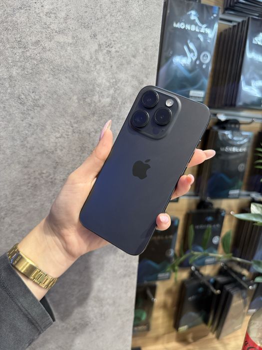 Used iPhone 15 Pro 128gb Black Titanium