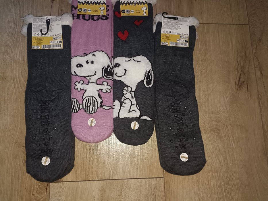 Puszyste ciepłe skarpety skarpetki Snoopy