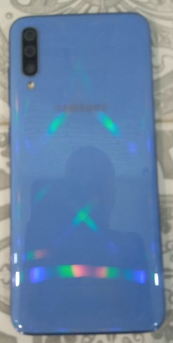 Телефон Samsung  A 70