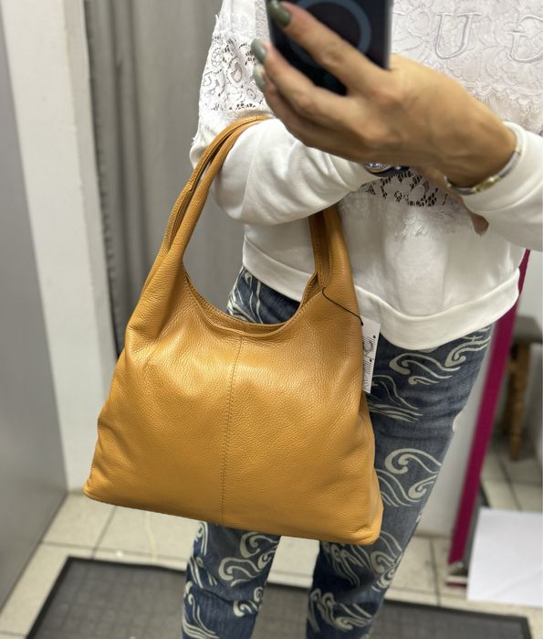 Сумка шкіряна чорна Мягкая кожаная сумка мешок рыжая Virginia conti