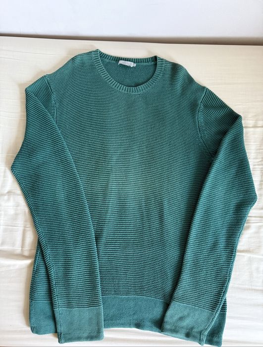 Zielony sweter COS
