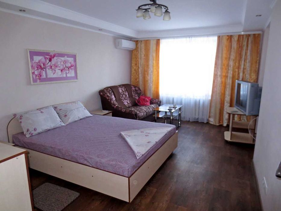 квартира подобово, центр, бульвар Шевченка/вул.Небесної Сотні