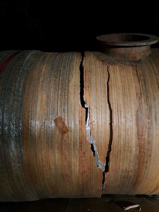 Бочка септик канализация бункер сховище 16 куб поломана