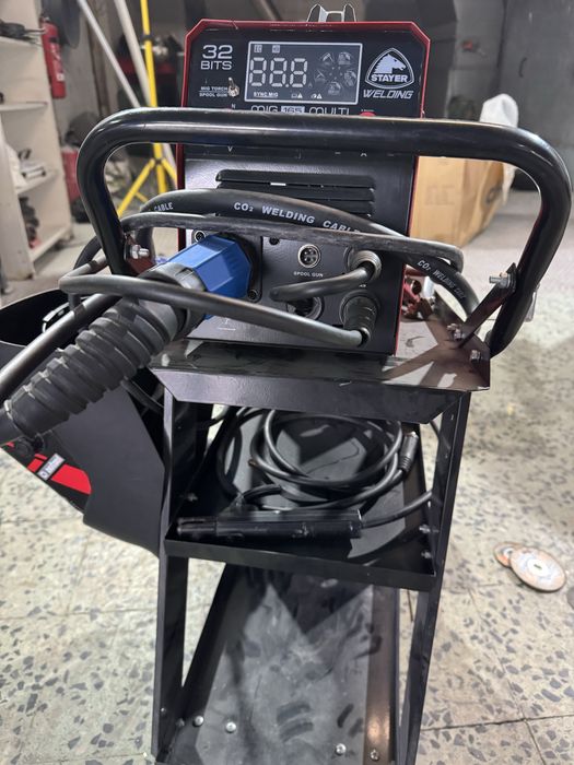 Vende- se maquina de soldar e maquina de remoção de amassados !!!