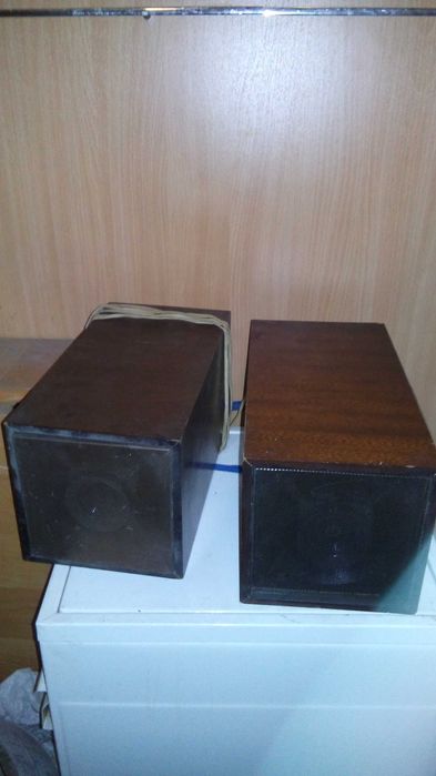 акустична система аудіо колонки