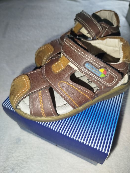 Sandálias criança