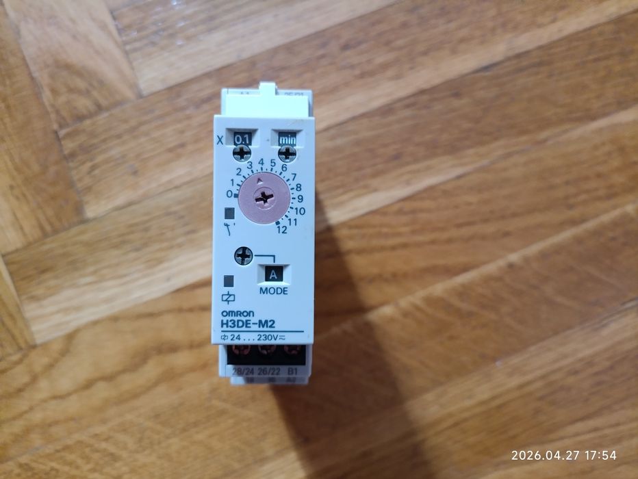 Реле часу Omron H3DE