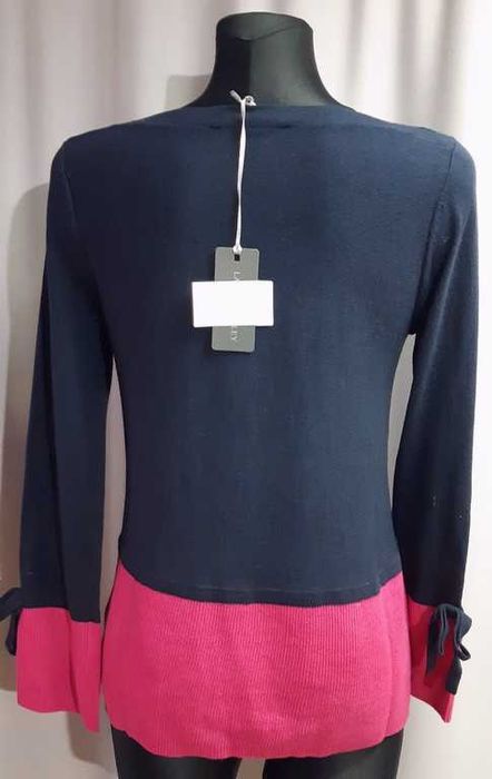 Свитер женский синий Laura Ashley