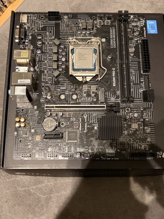 Procesor i5-11400F 2,6ghz i Plyta glowna MSI B560M PRO-E