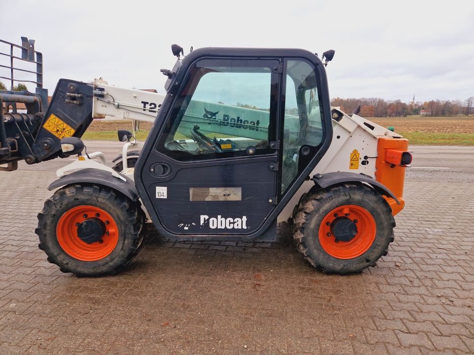 Bobcat t2250 małe gabaryty 2400h 2014r Kubota Super Stan Manitou