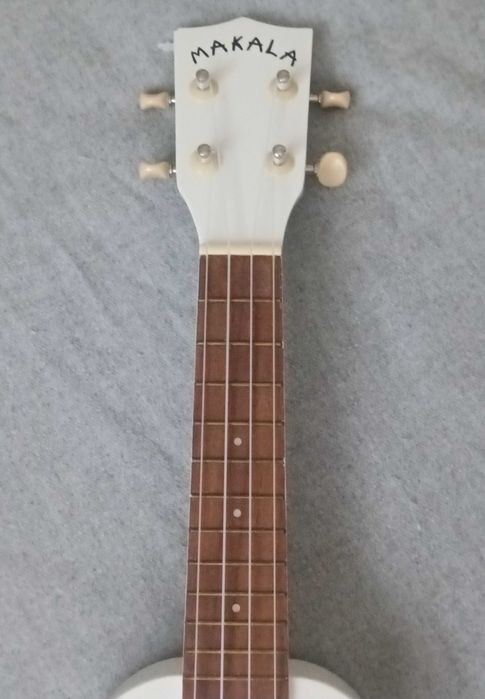 Ukulele sopranowe Kala Makala Shark białe