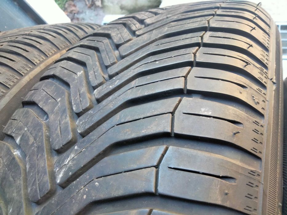 215 65R17 Michelin