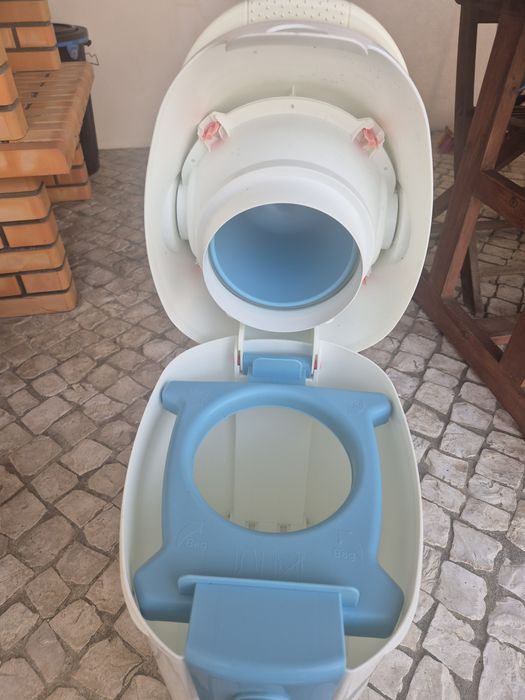 Contentor/ Caixote fraldas usadas