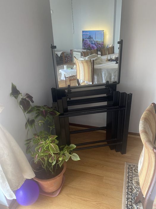 Vendo espelho em bom estado.