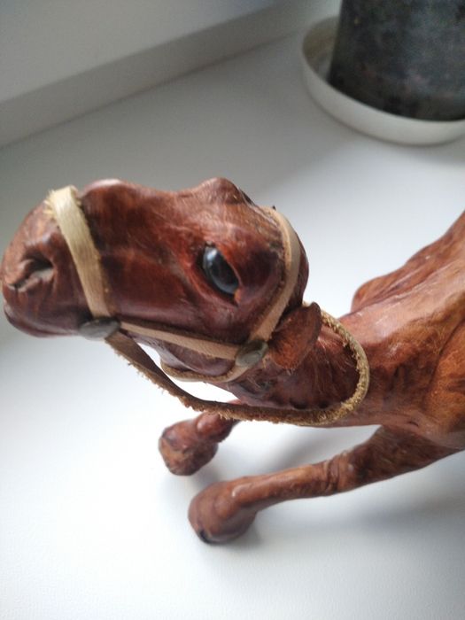 Сувенир верблюд кожаный коллекционный