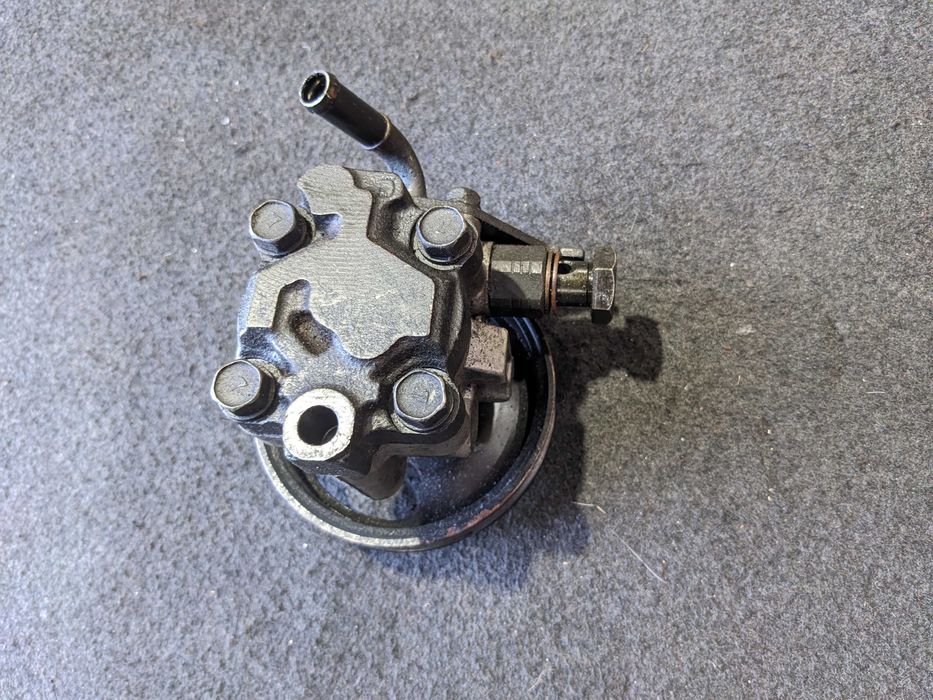 Гур гідропідсилювач насос Hyundai Terracan Nissan Navara