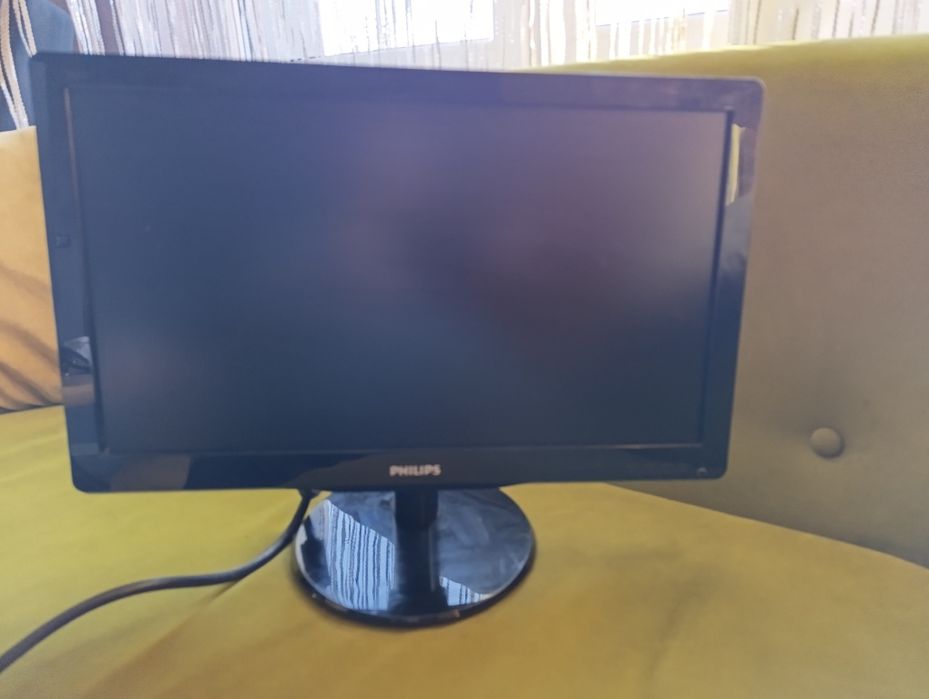 Monitor 19 cali Samsung VGA