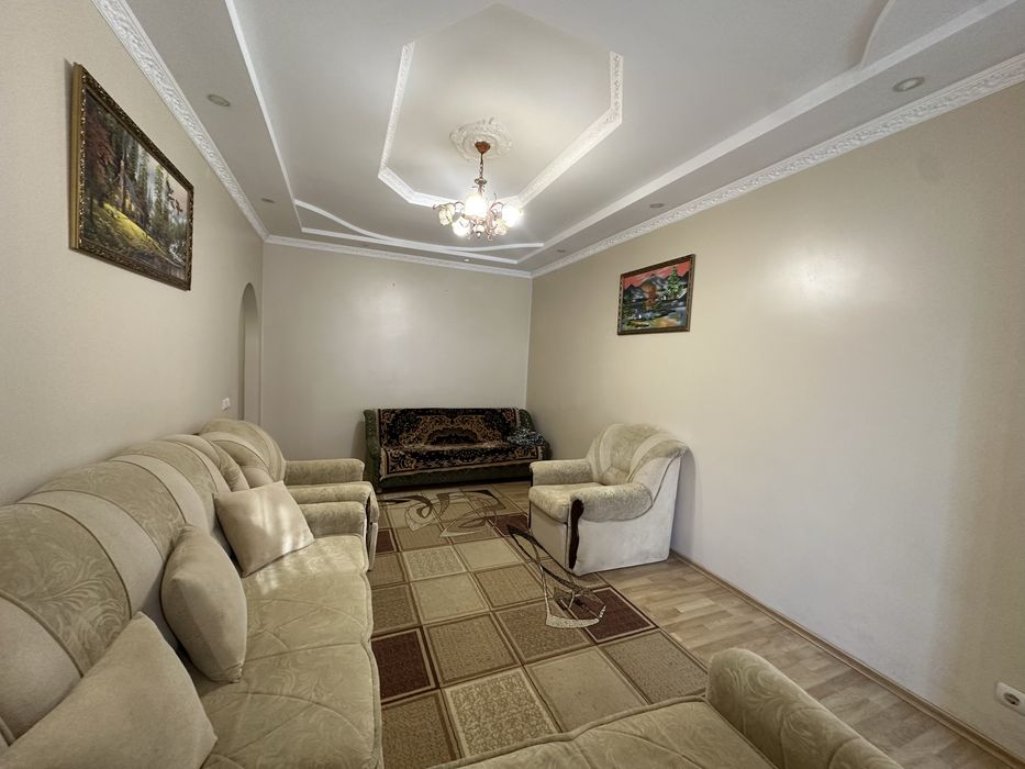 Продаж 3 кімнатна квартира з власним подвірʼям вул. Тисменицька