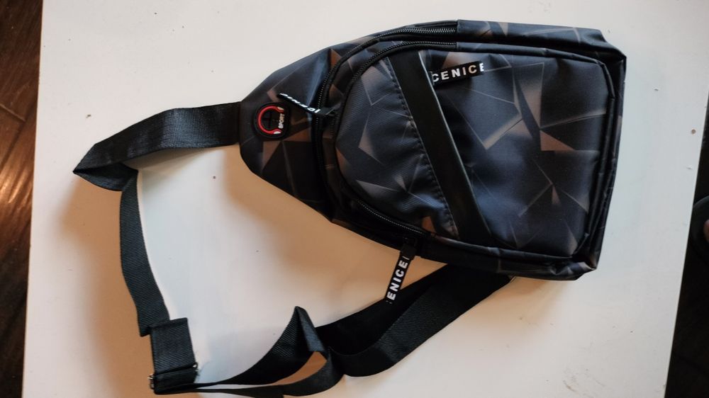 Torba męska przez ramię na klatkę piersiową wodoodporna