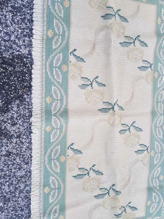 Conjunto tapetes Arraiolos quarto