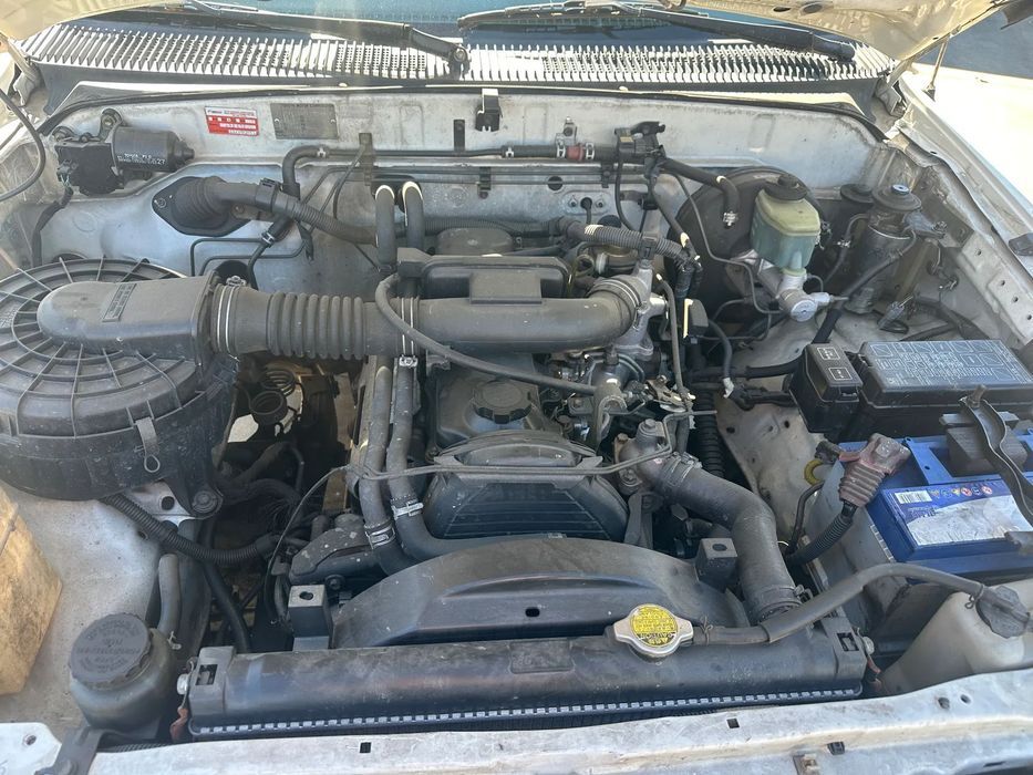 TOYOTA HILUX 2.4 CABINE DUPLA DE 2001 CENTRO DE ABATE FIM DE VIDA