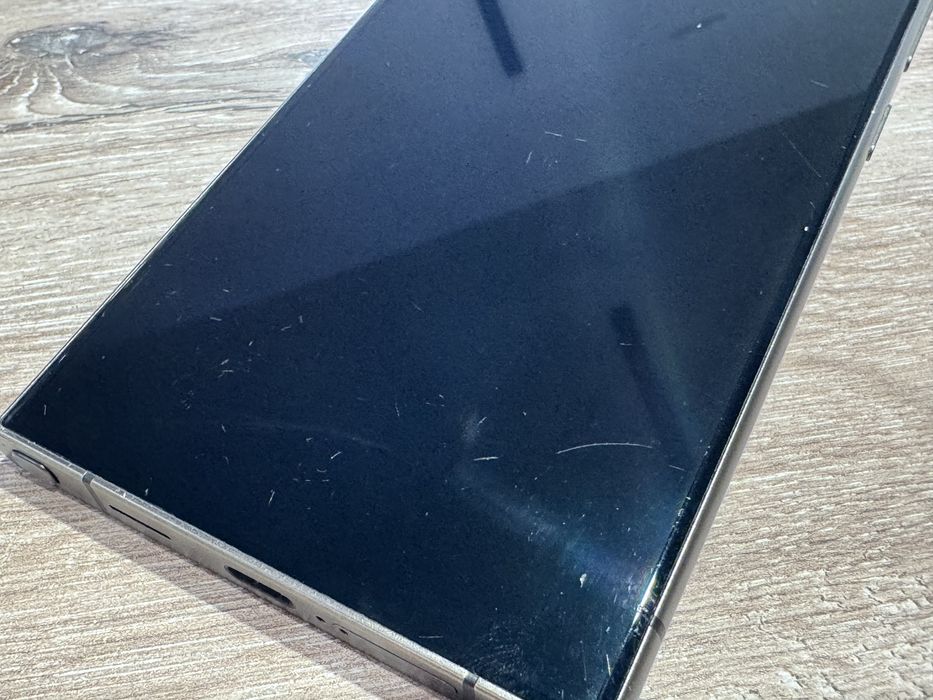 Samsung Galaxy S24 Ultra 12/256GB | SIM | Уцінка