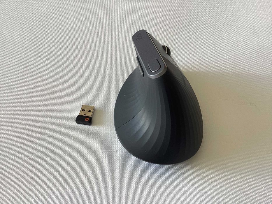 Logitech MX Vertical myszka