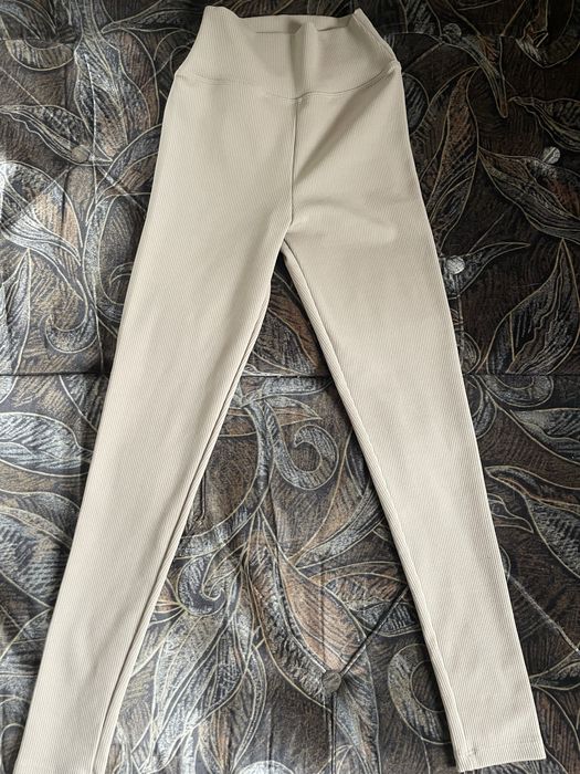 Лосіни в рубчик.