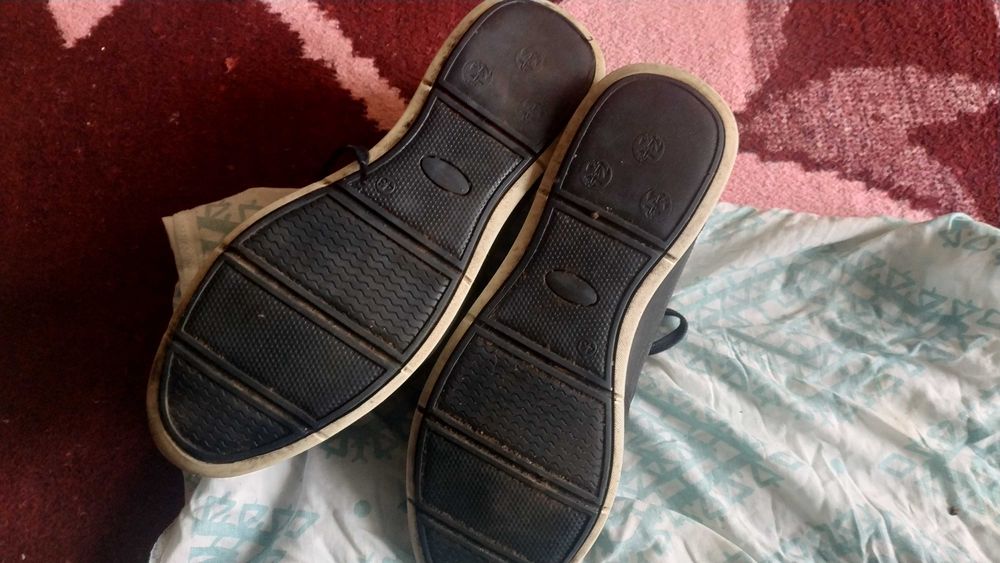 Красовки новые.Одевались пару раз