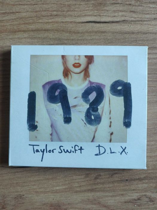 Płyta CD Taylor Swift 1989 deluxe + polaroids