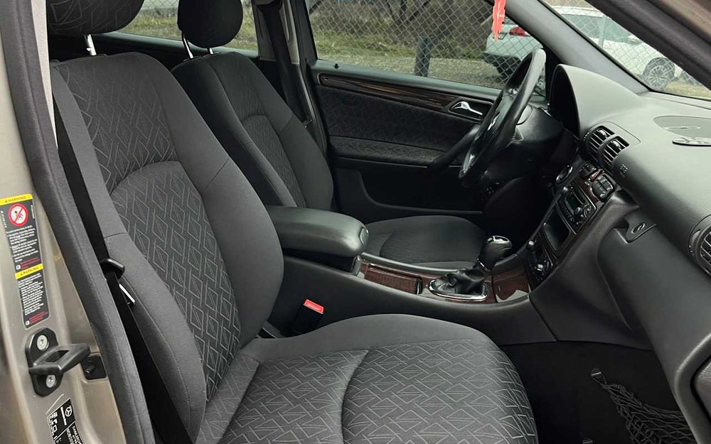 Mercedes-Benz C 200 2003