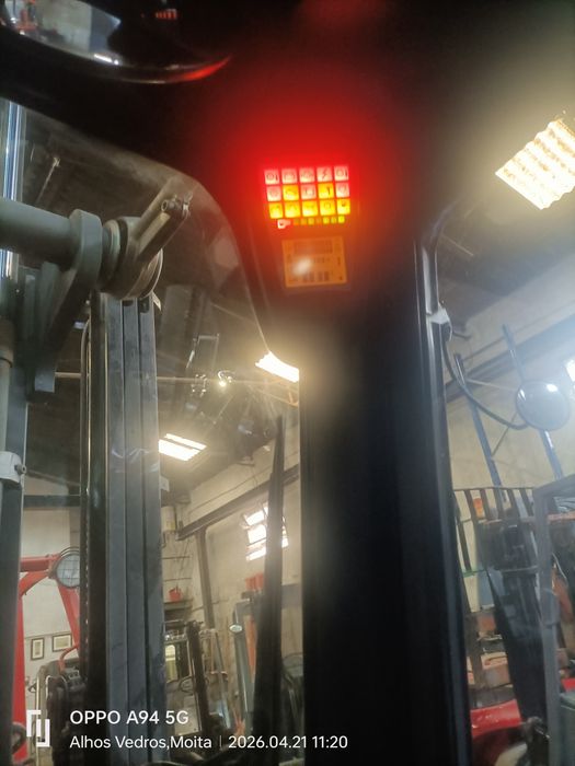 Empilhador Linde 2.5 ton Diesel