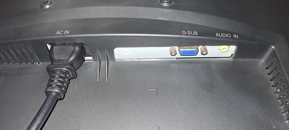 Ecra lcd Fujitsu 19 polegadas