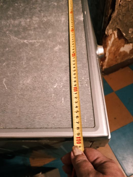 Продам стиральную машину автомат LG  вместимость 5 кг,б.у.Рабочая.