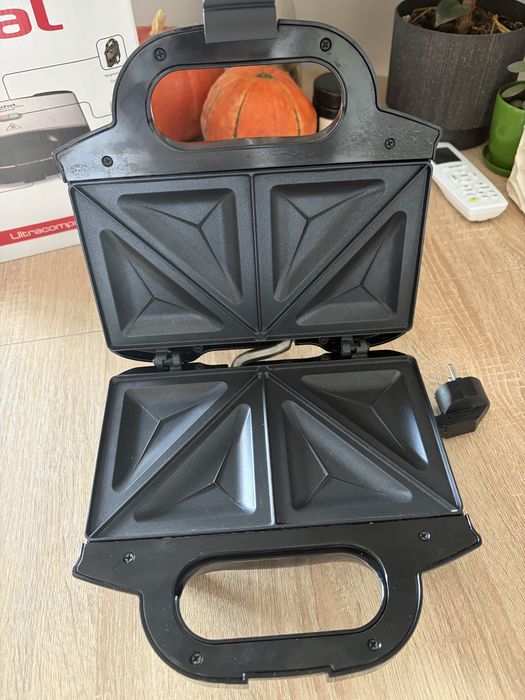 Бутербродниця Tefal SM155212