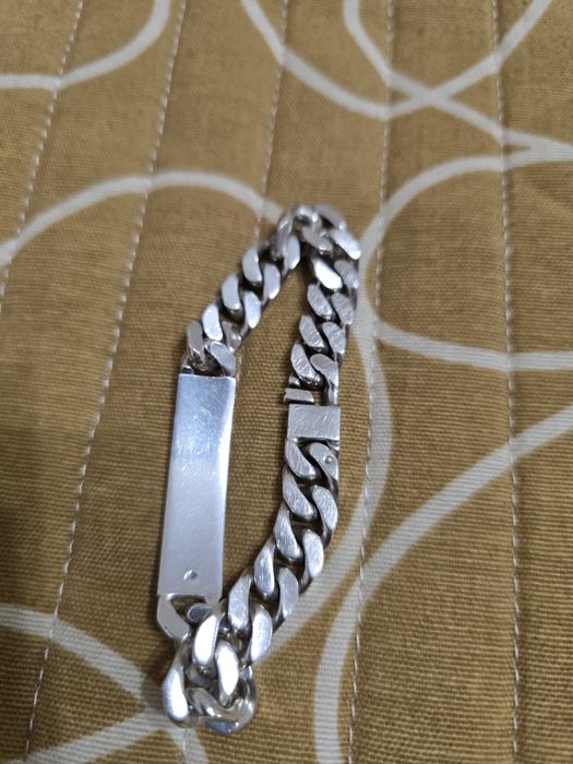 Vendo pulseira de prata com 40 gramas