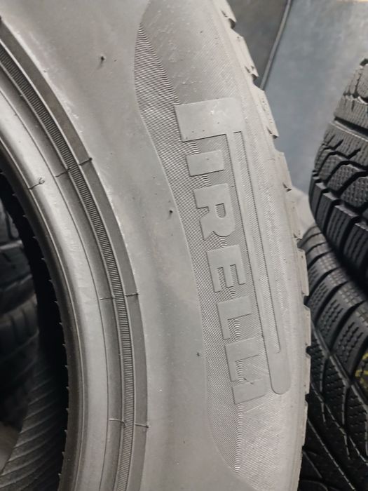 Зимові шини БВ  215/60 R16  PIRELLI  Sottozero 3  Склад