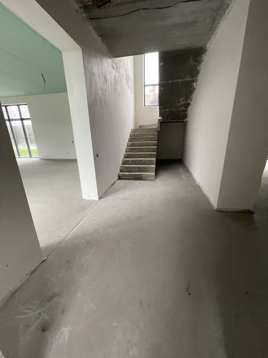 221000 Продам дом с выходом на Днепр. Вишенки Рядом золоче осокорки