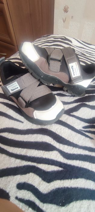 Кроссовки apawwa 26 размер