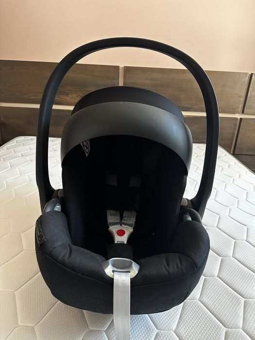 Дитяче автокрісло Cybex Platinum 0+ (з народження) Cloud Z i-Size