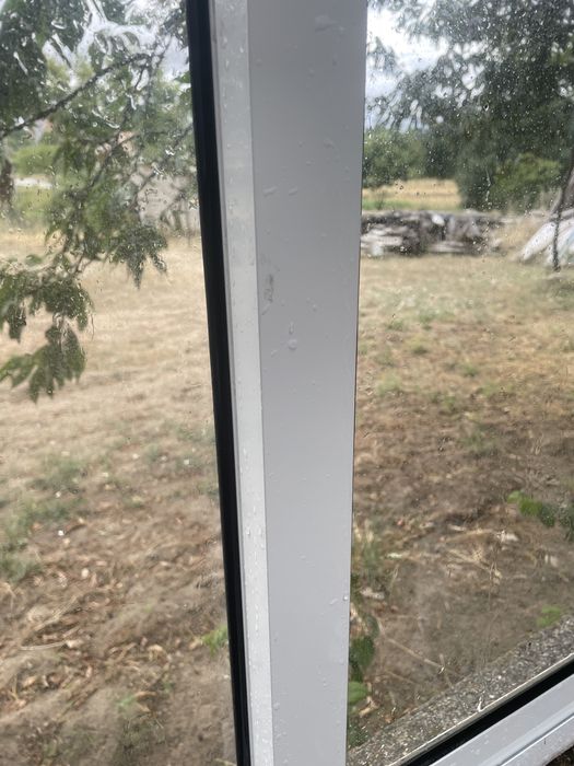 Janela aluminio lacado branco