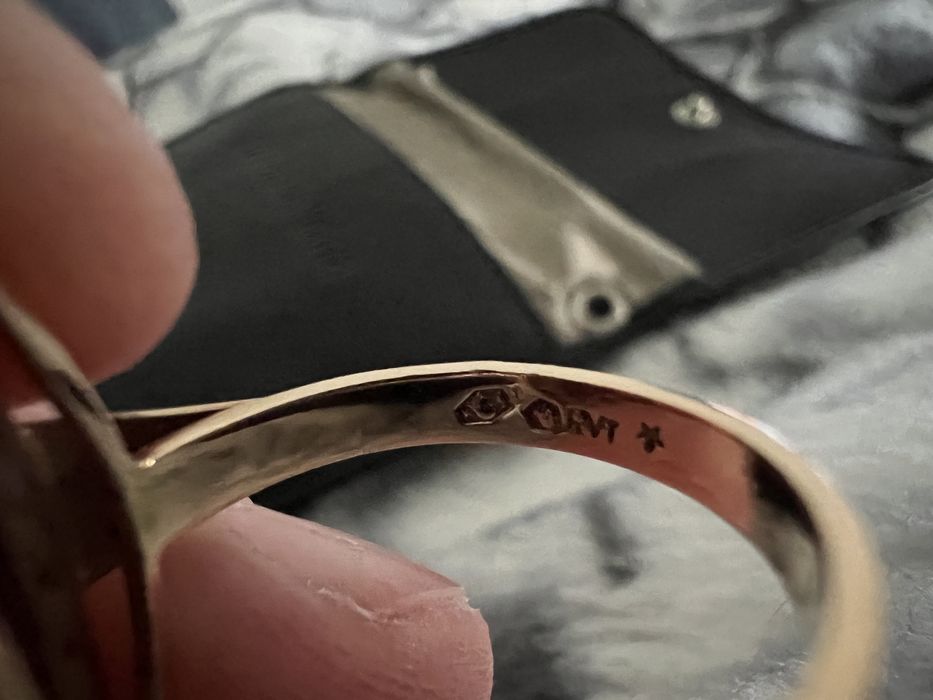 Rytosztuka, piekny złoty pierscionek PRL