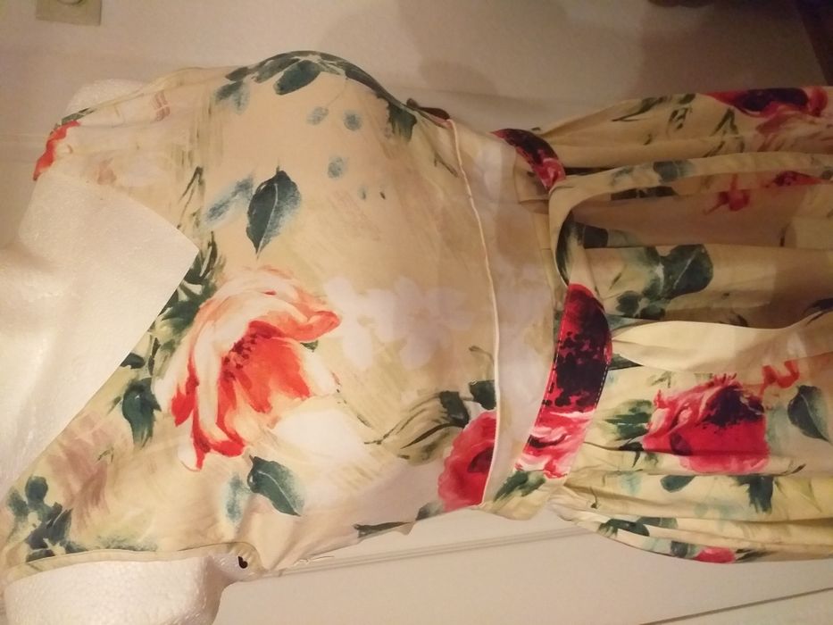 Retro sukienka w stylu lat 50 w kwiaty S