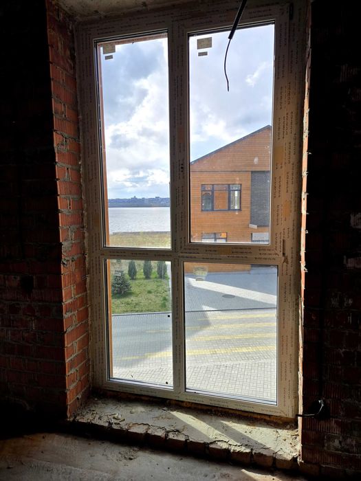 Продаж таунхаусу з видом на р. Дніпро в ЖК «Comfort City Lagoon».