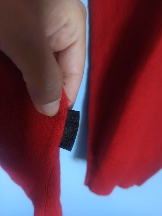 Sweter Hugo Boss 100% merino rozm L