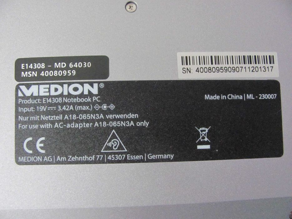 Laptop Medion E14308 AMD 3020e 4/128SSD AMD Radeon Full HD