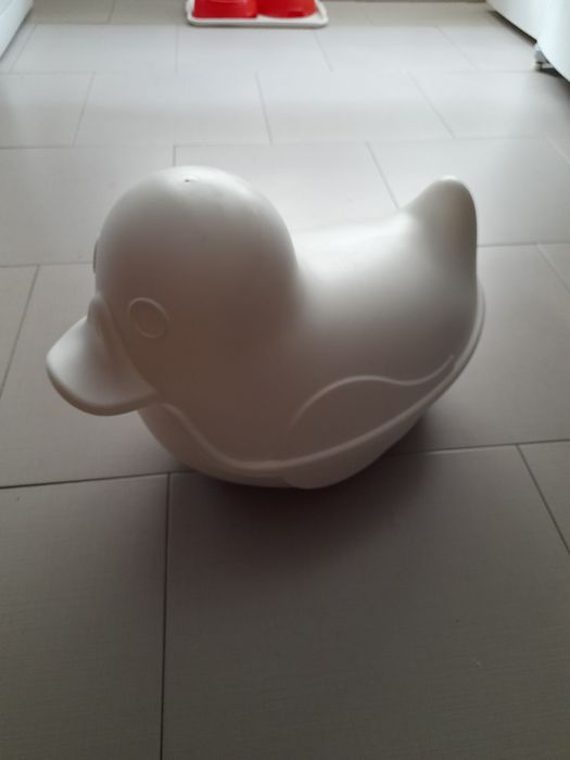 Caixa de armazenamento em forma de pato